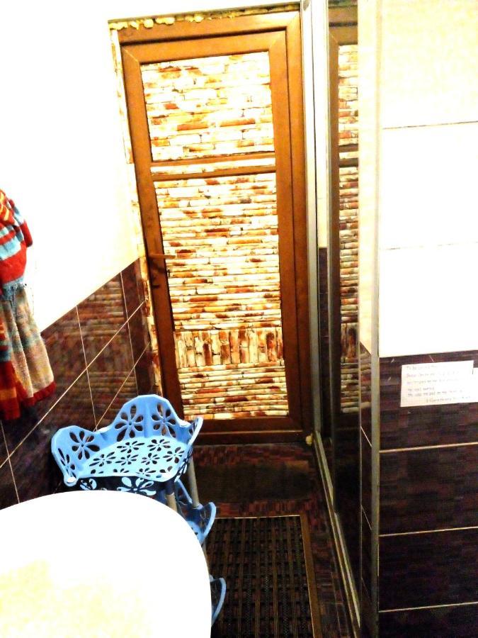 Blue Hostel - Check Message After Booking Тбилиси Экстерьер фото